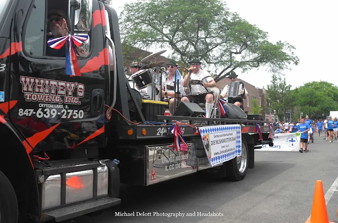 Local towing fleet in action