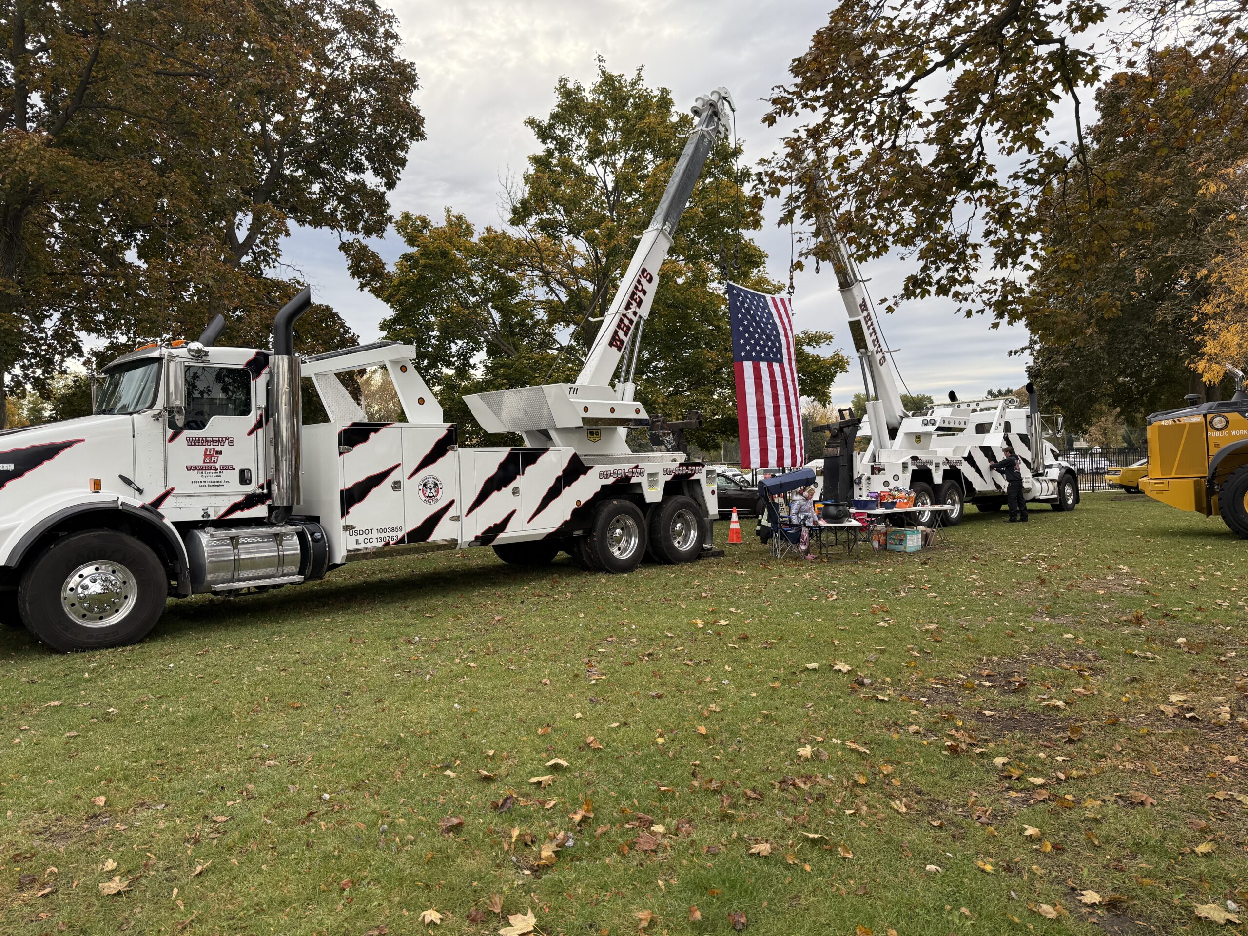 WHITEYS TOWING INC heavy-duty towing truck